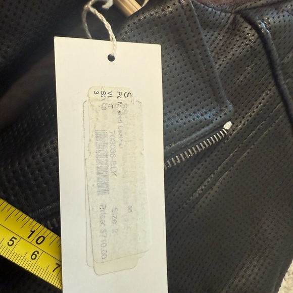 Sea New York NWT size 2 Black Textured Leather Vest- retails 710 US - Picture 10 of 14
